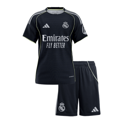 Real Madrid Udebanesæt Børn 2025/26 [PREMIUM]