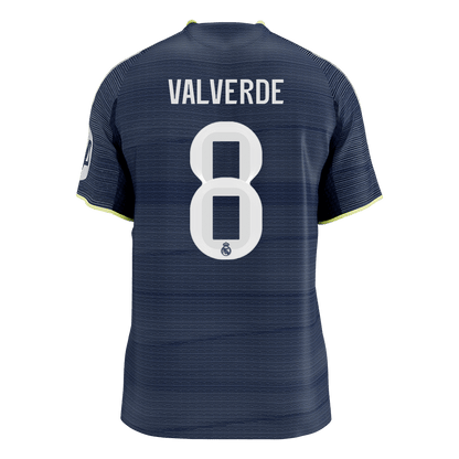Real Madrid Udebanebanetrøje Spillerversion 2025/26 VALVERDE #8 [PREMIUM]